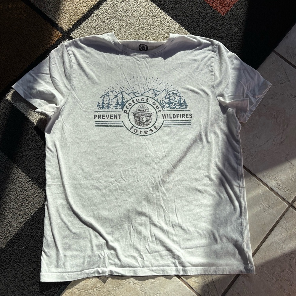 Smokey the Bear Graphic T-Shirt